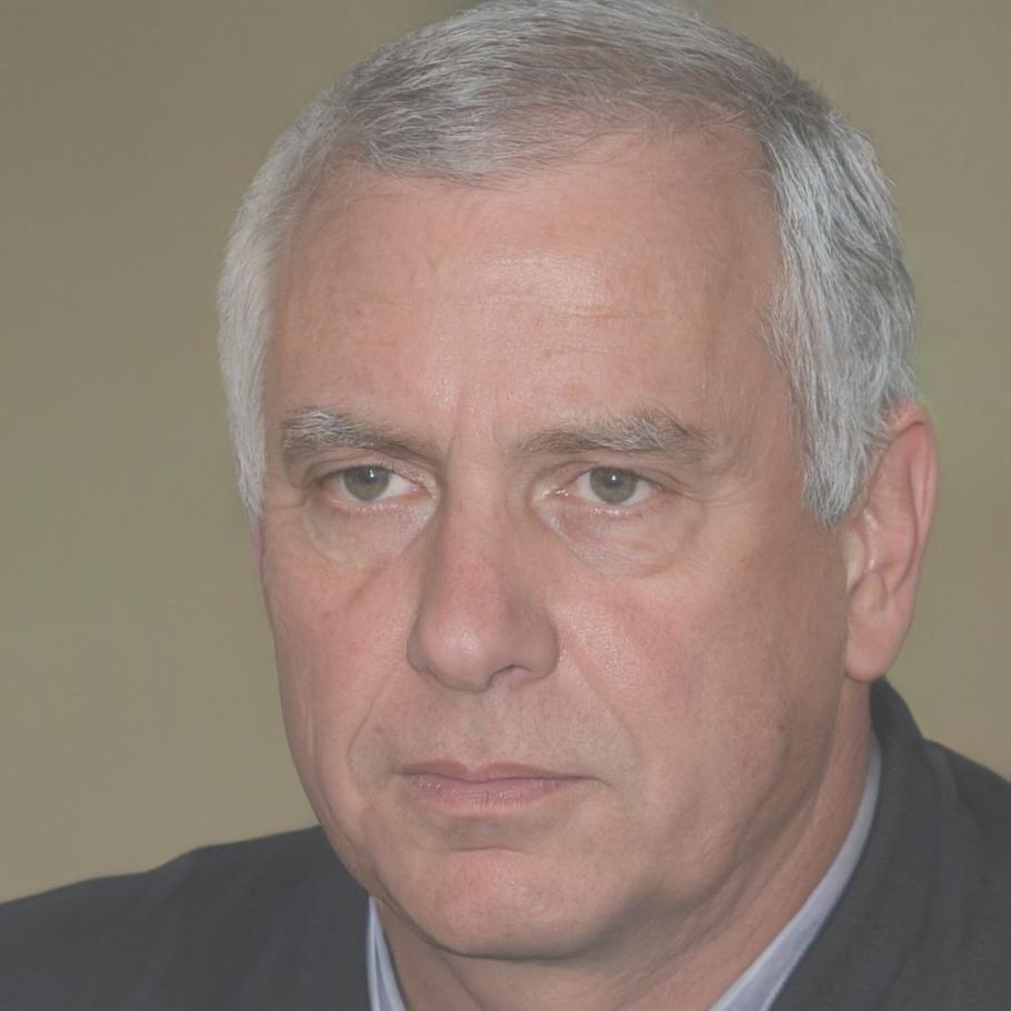 Portrait of Callum Fitzroy, Lead Instructor at giravonexil